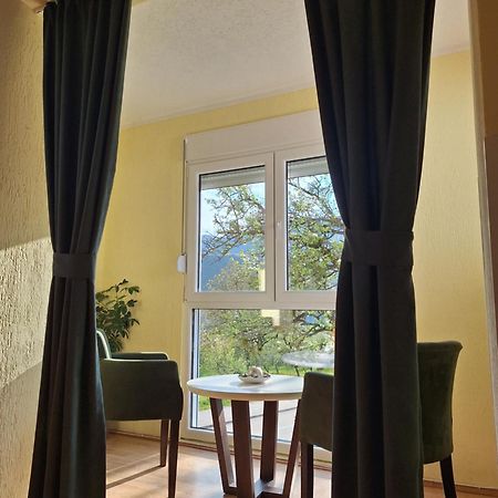 Apartman Sara ปลูชิเน ภายนอก รูปภาพ