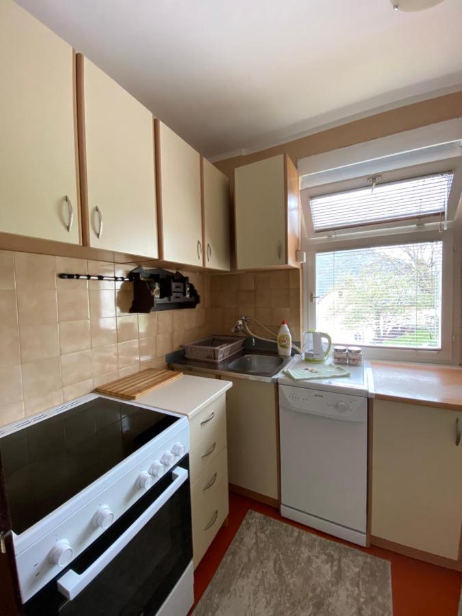 Apartman Sara ปลูชิเน ภายนอก รูปภาพ